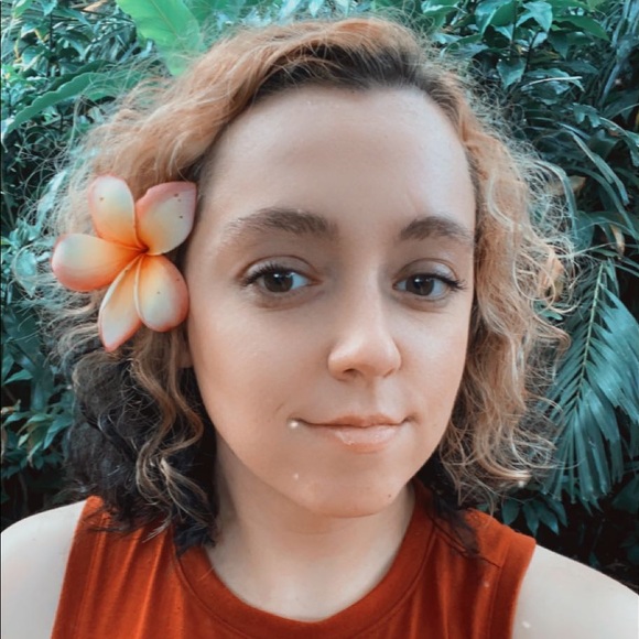 Meet your Posher, Jessica - Picture 4 of 5